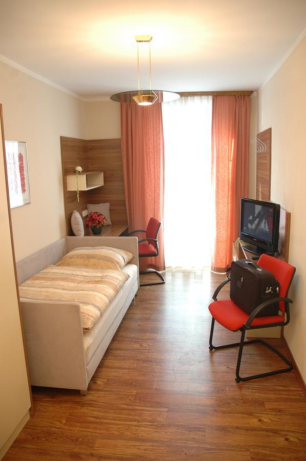 Hotel Garni Daniela Urich Schwanenstadt Buitenkant foto