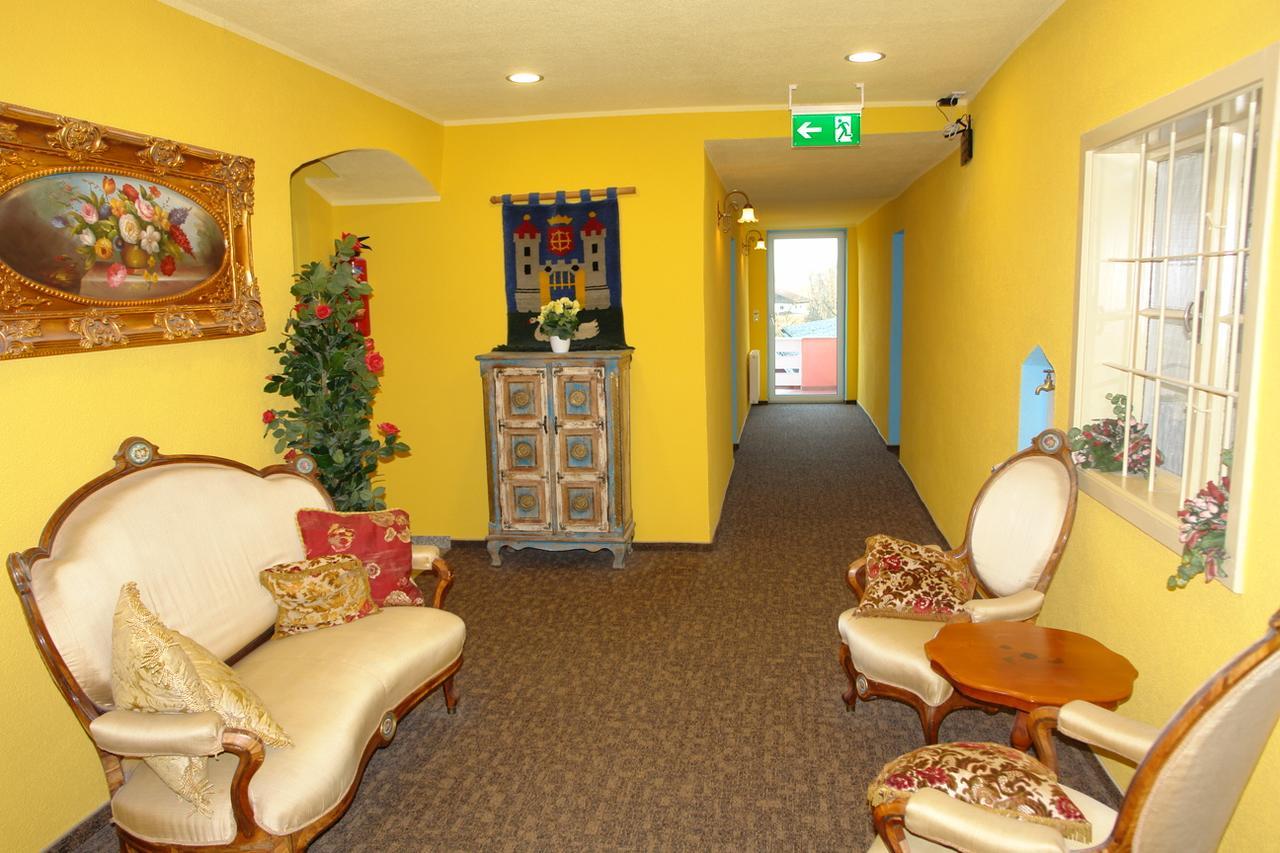 Hotel Garni Daniela Urich Schwanenstadt Buitenkant foto
