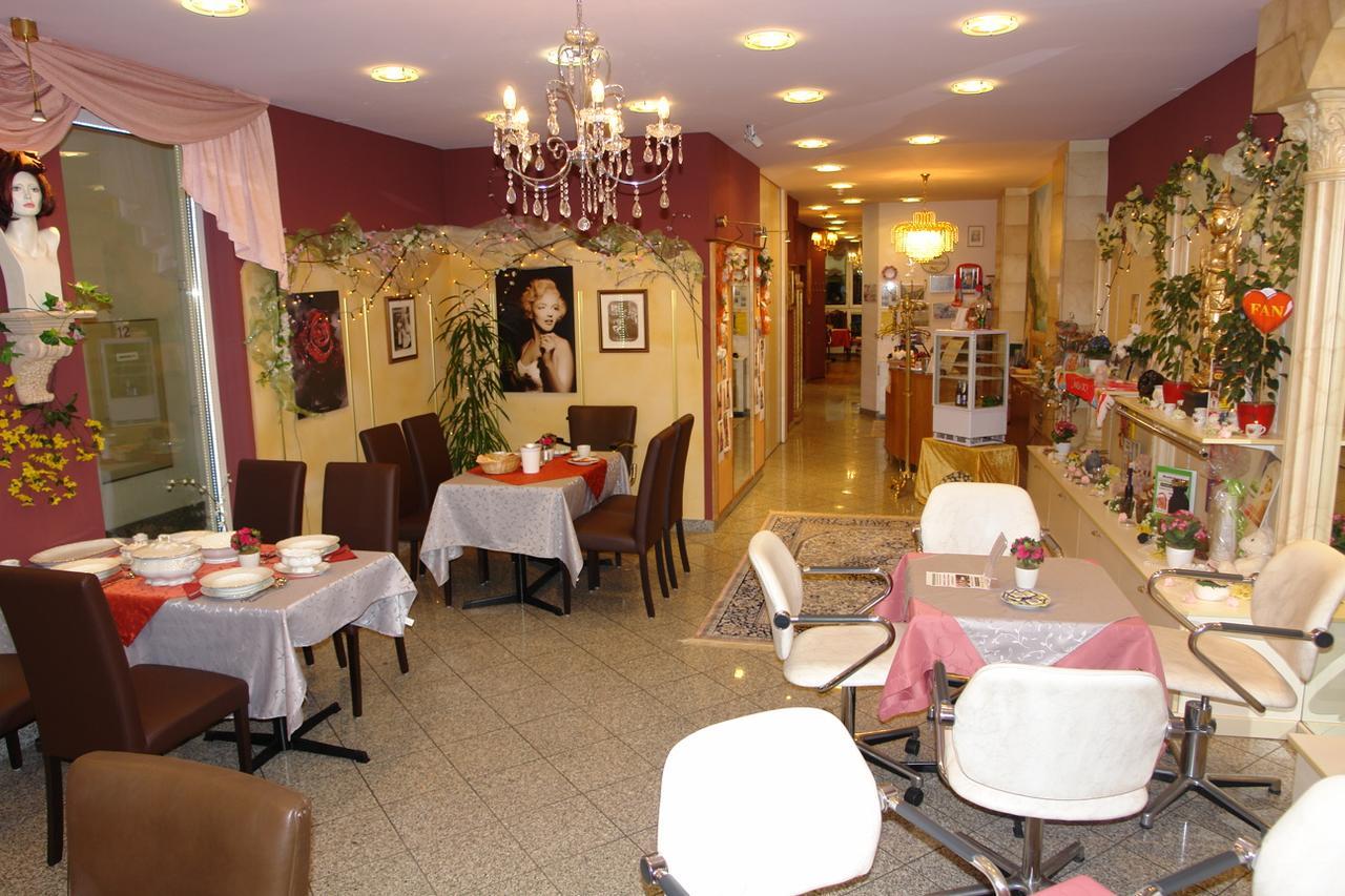 Hotel Garni Daniela Urich Schwanenstadt Buitenkant foto